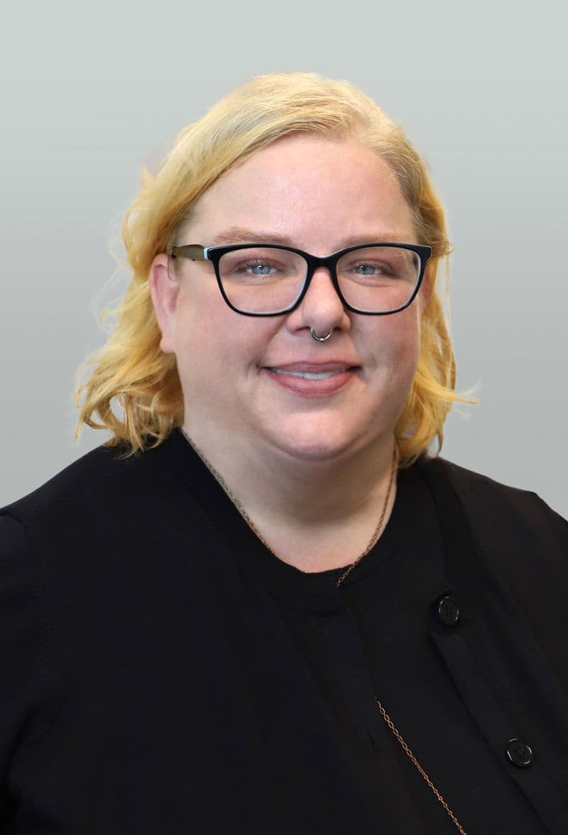 Angela_Isaac_Prosano